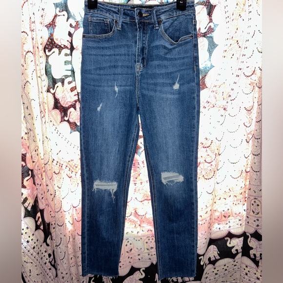 Dark wash blue jeans , size 26 on waist. Size 3 - Picture 2 of 2
